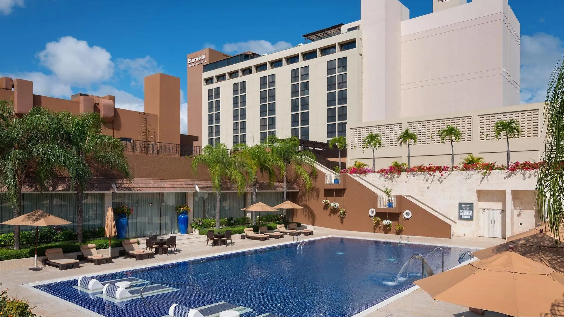 Barcelo Santo Domingo Hotel